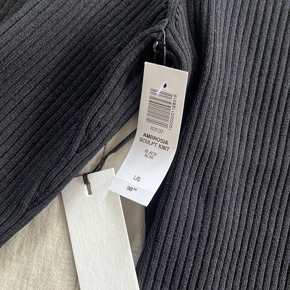 Aritzia Babaton open back sculpt knit - Picture 2 of 5